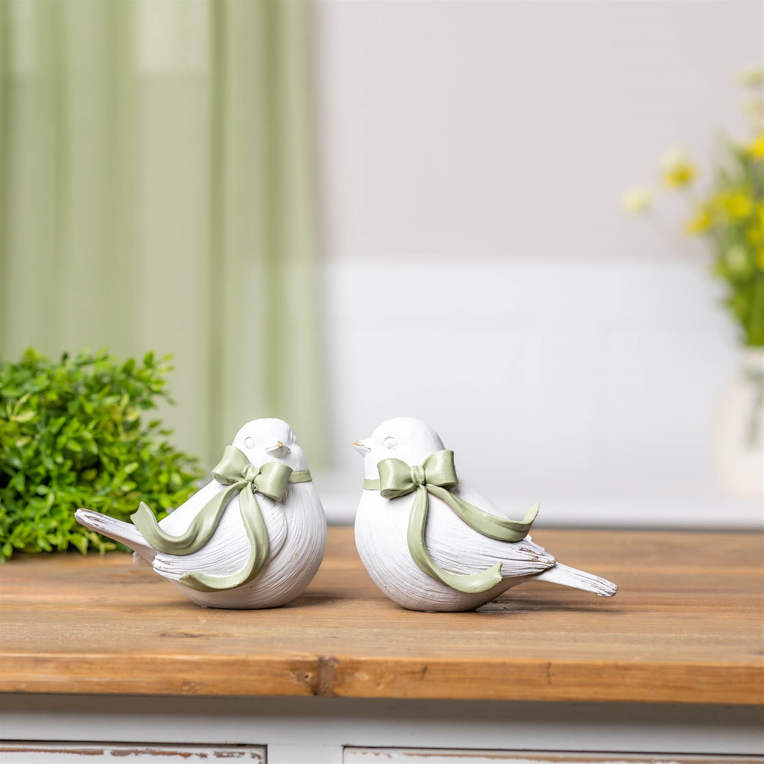 Bird w/Bow (Set of 2) 4.25”H Resin